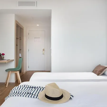 Hotel Prestige Sant Marc 4*