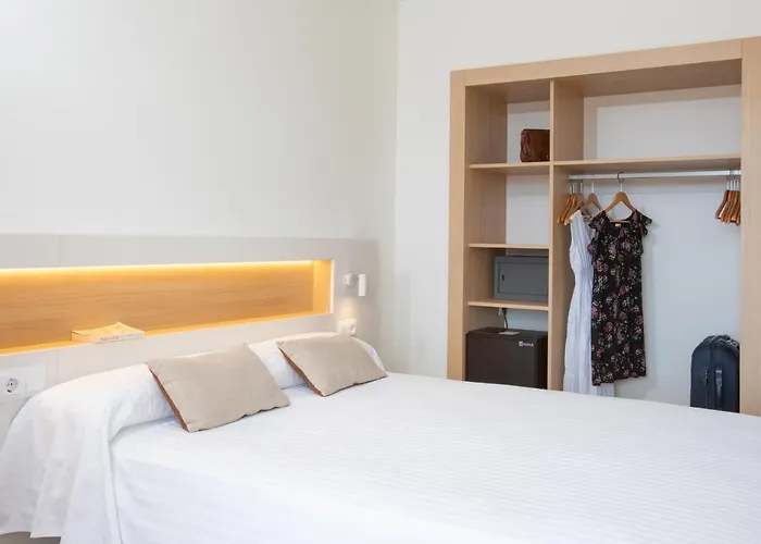 Hotel Prestige Sant Marc 4*